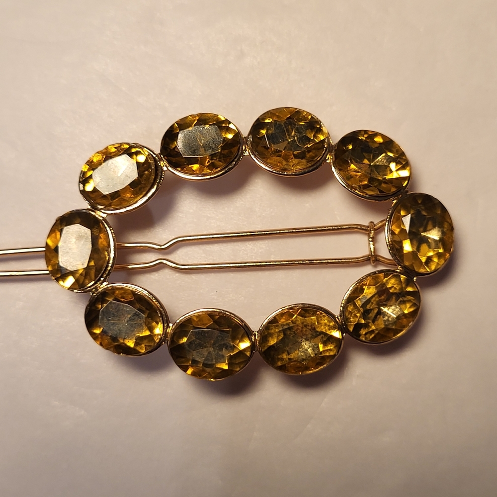 Vintage Hair Accessory ✨️ - Picture 2 of 7